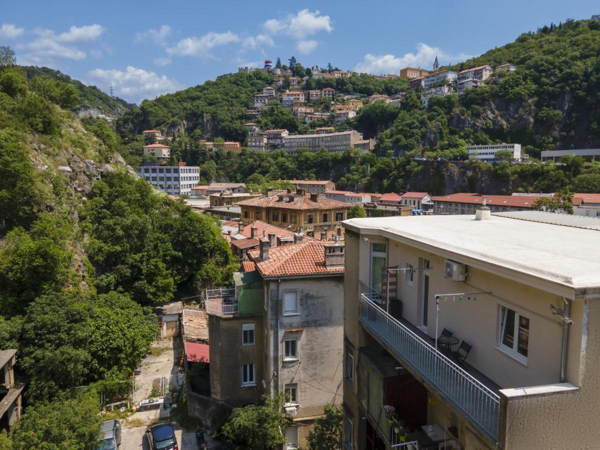 Stunning Apartment In Quiet Street Near Center With Free Parking 4 Floor Fiume Kültér fotó